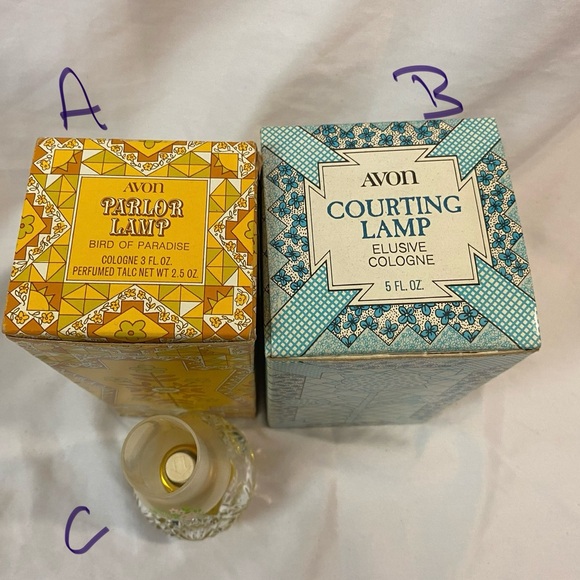 3 vintage Avon decanters (#1) - Picture 7 of 9